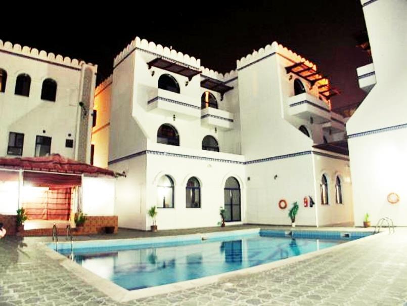 Beach Hotel Muskat Bagian luar foto