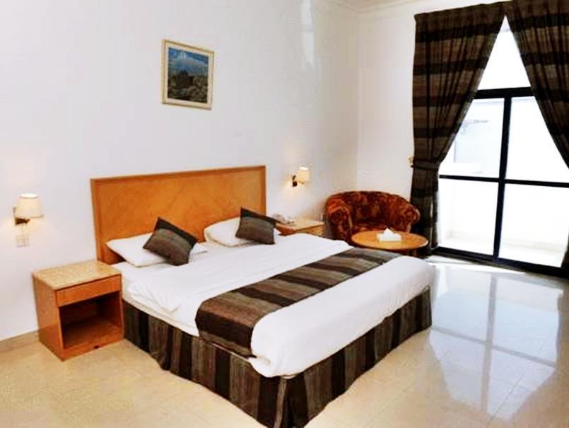 Beach Hotel Muskat Bagian luar foto