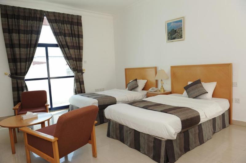 Beach Hotel Muskat Bagian luar foto