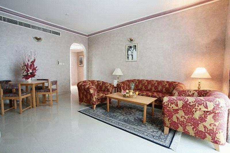 Beach Hotel Muskat Ruang foto