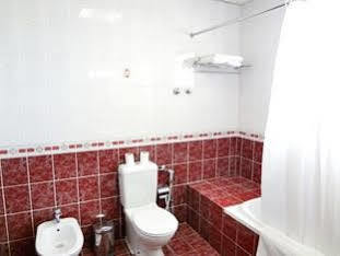 Beach Hotel Muskat Bagian luar foto