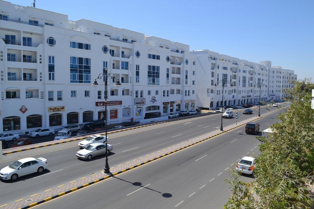 Beach Hotel Muskat Bagian luar foto